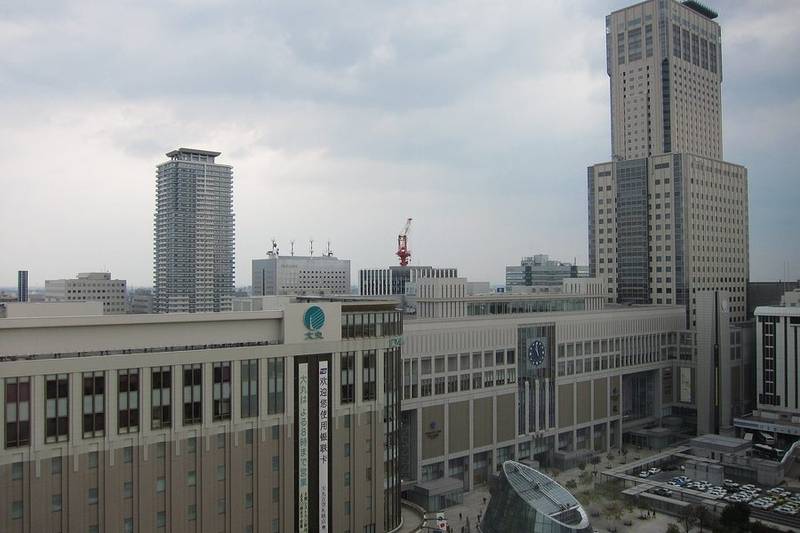 フォルツァ札幌駅前一带·JR札幌站南口外景（示意·非该店实拍）